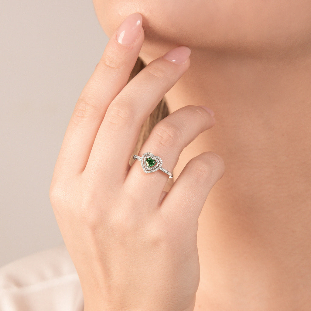 Anello Cuore con Smeraldo e Diamanti