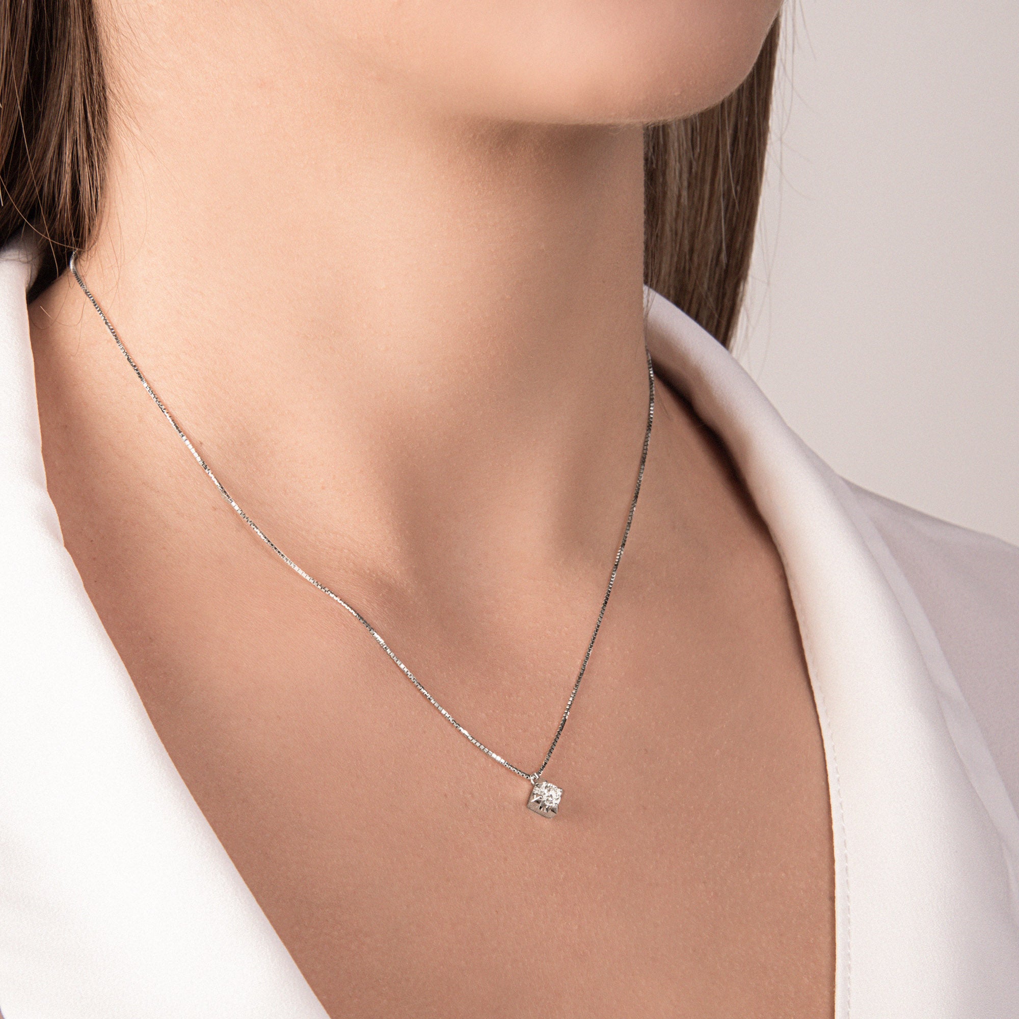 Girocollo Punto Luce con Diamanti