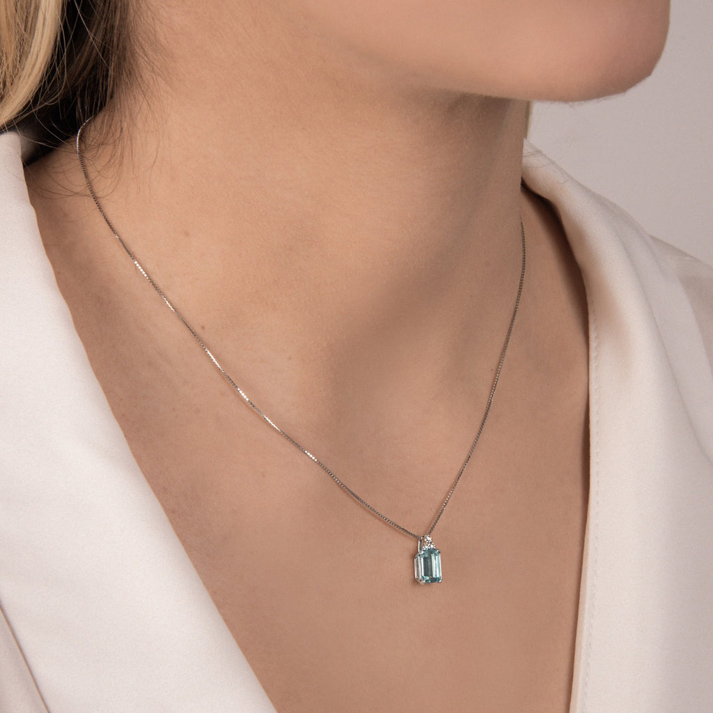 Girocollo con Acquamarina e Diamanti