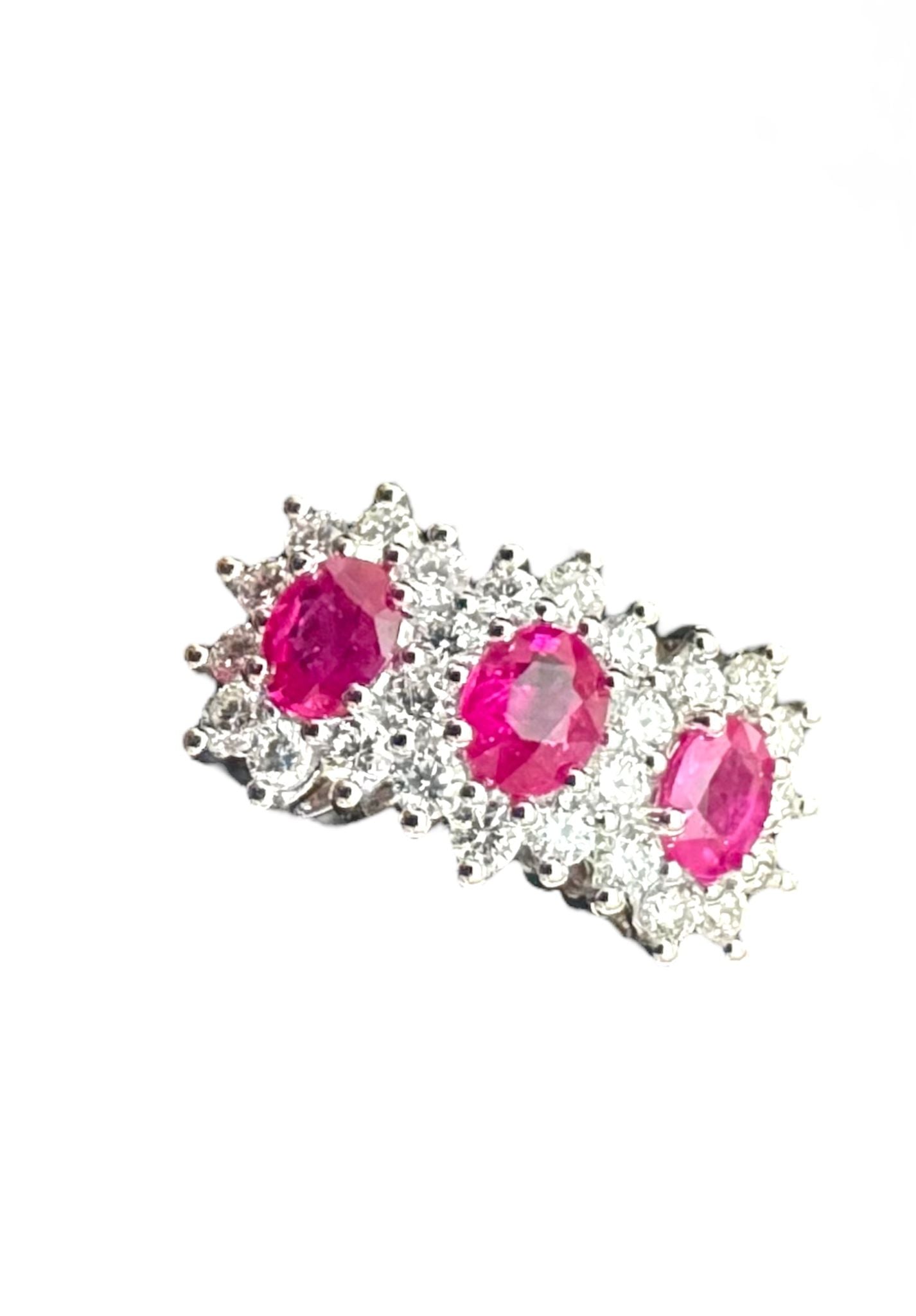Anello con Rubino e Diamanti