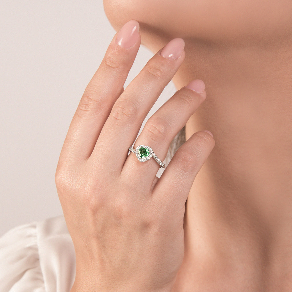 Anello con Smeraldo e Diamanti