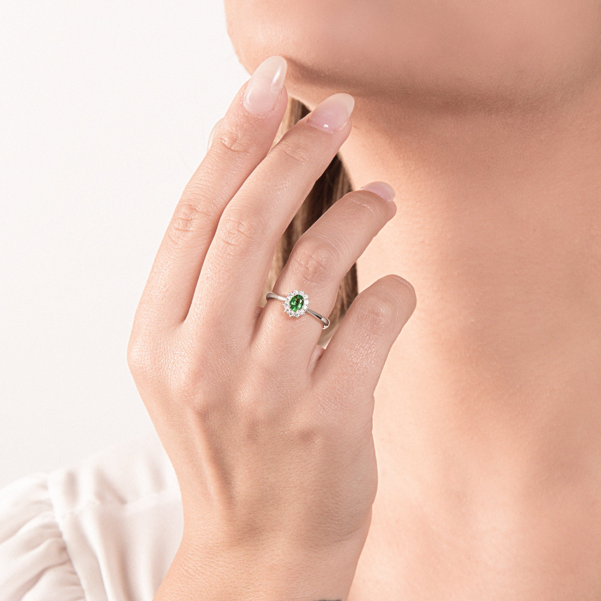 Anello con Smeraldo e Diamanti